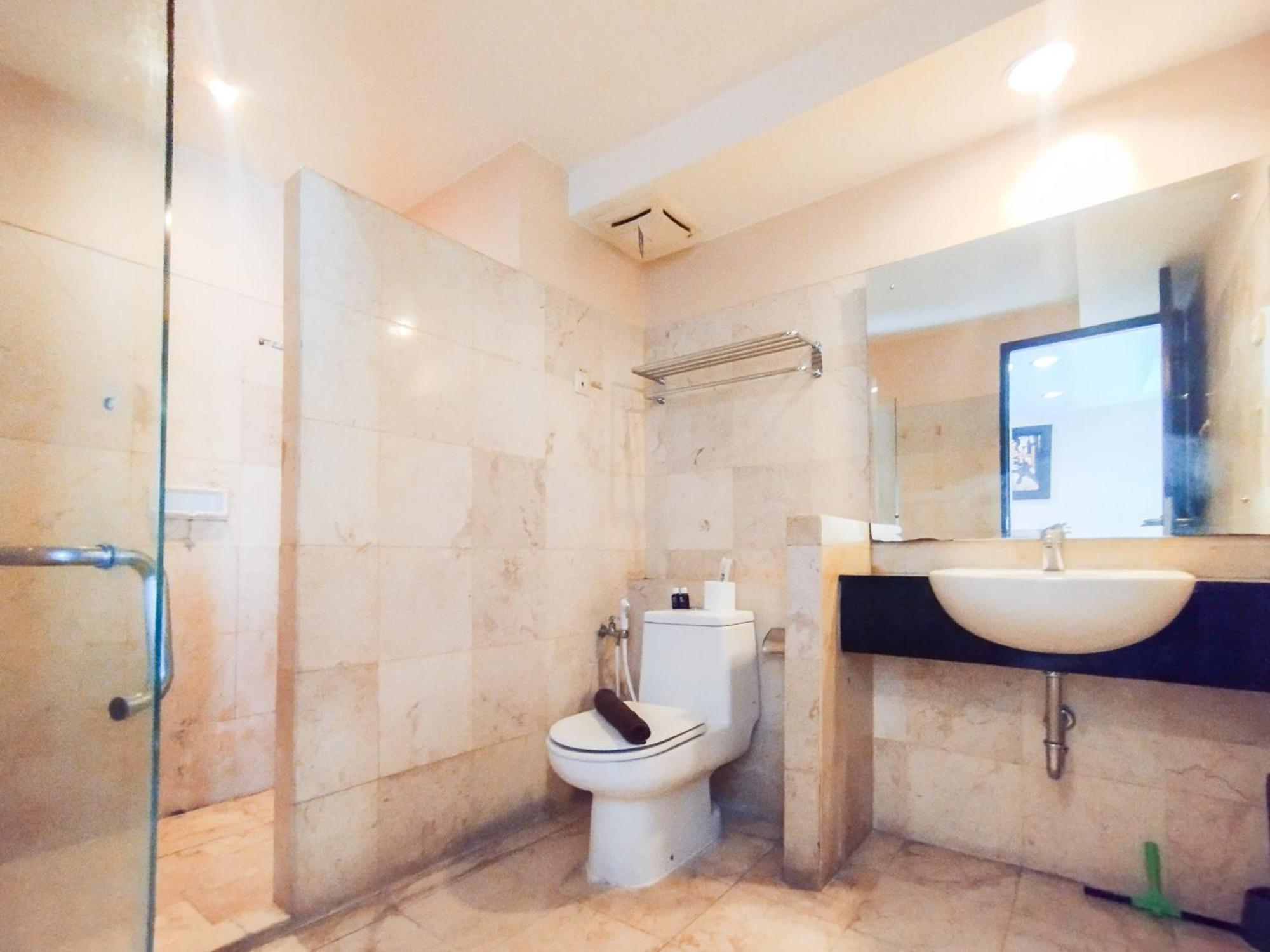Tranquil Designed 2br At Braga Walk By Travelio