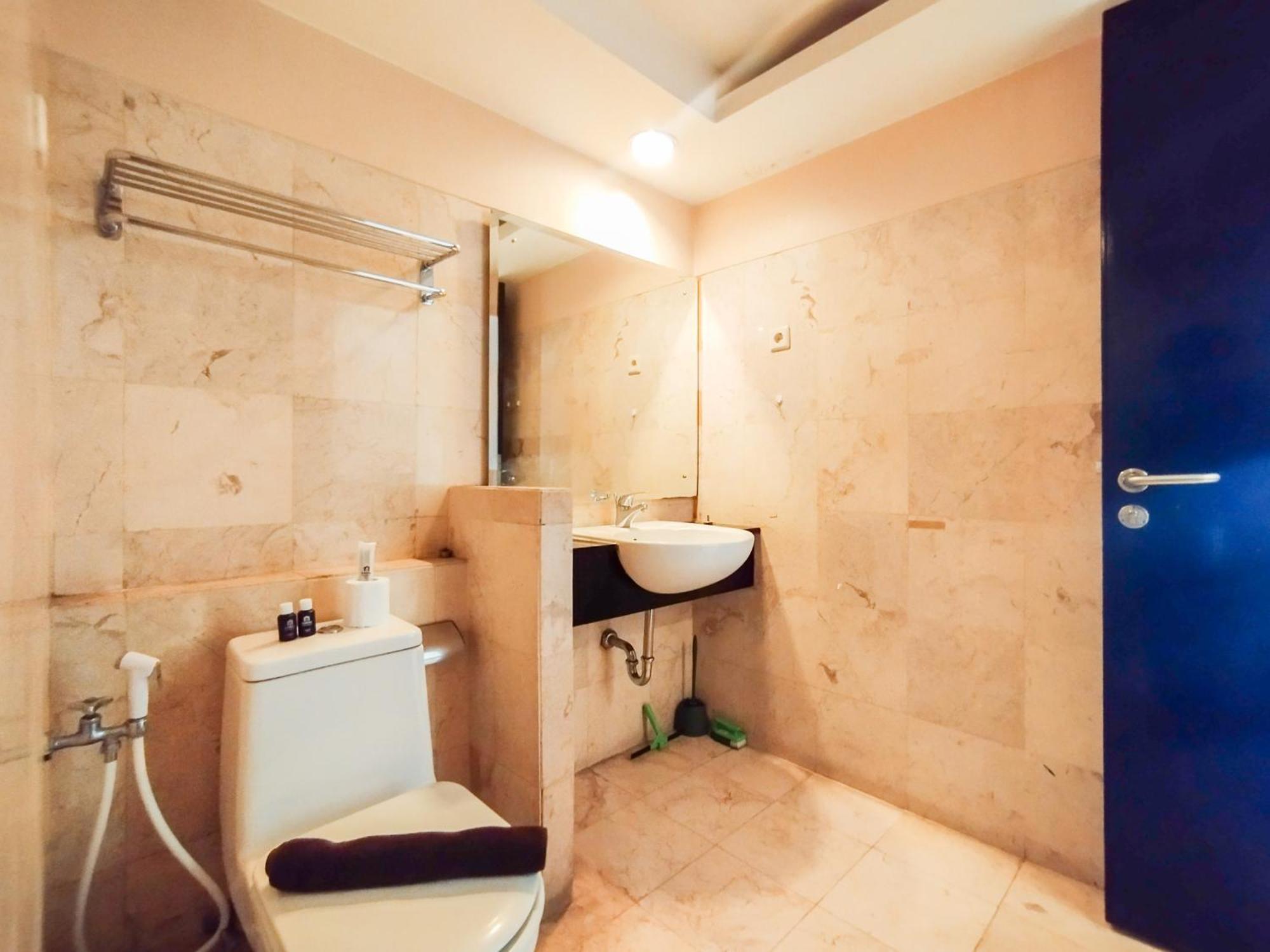 Tranquil Designed 2br At Braga Walk By Travelio * Bandung